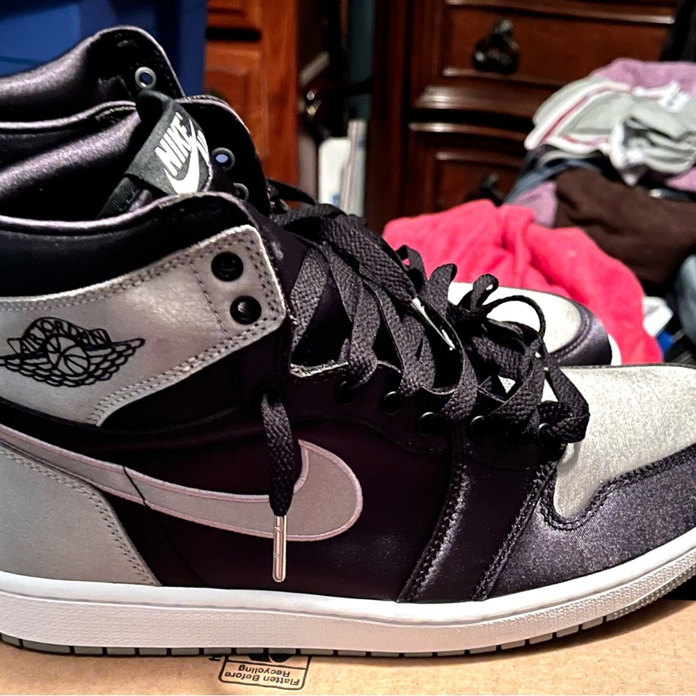 Nike Air Jordan 1 retro high OG basketball shoes women’s 12 men’s 10.5! - Picture 2 of 7